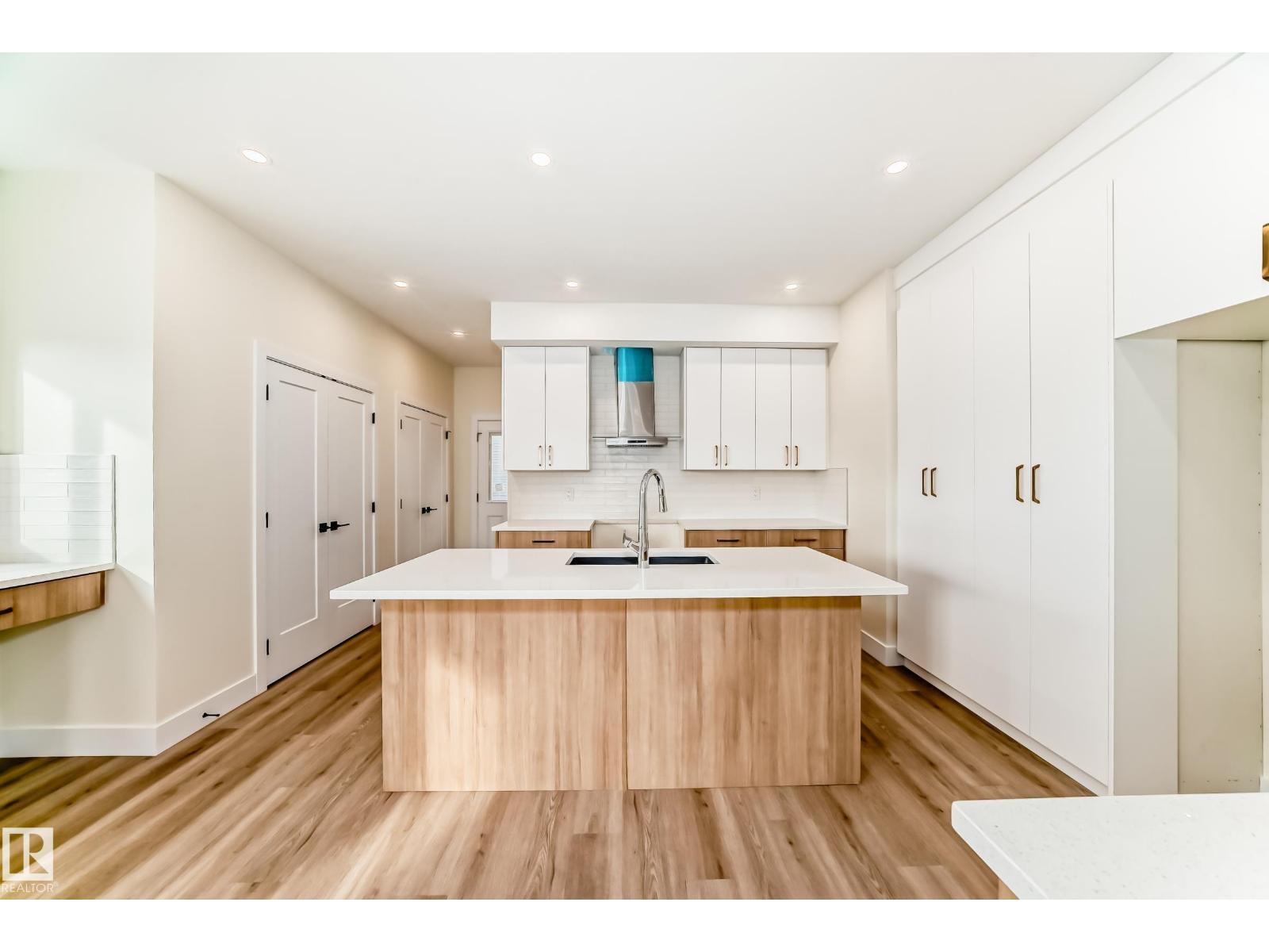 10718 149 ST NW NW - 11