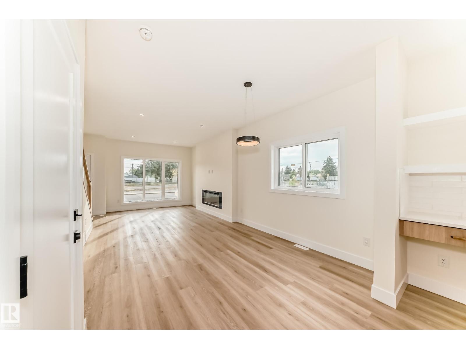 10718 149 ST NW NW - 21