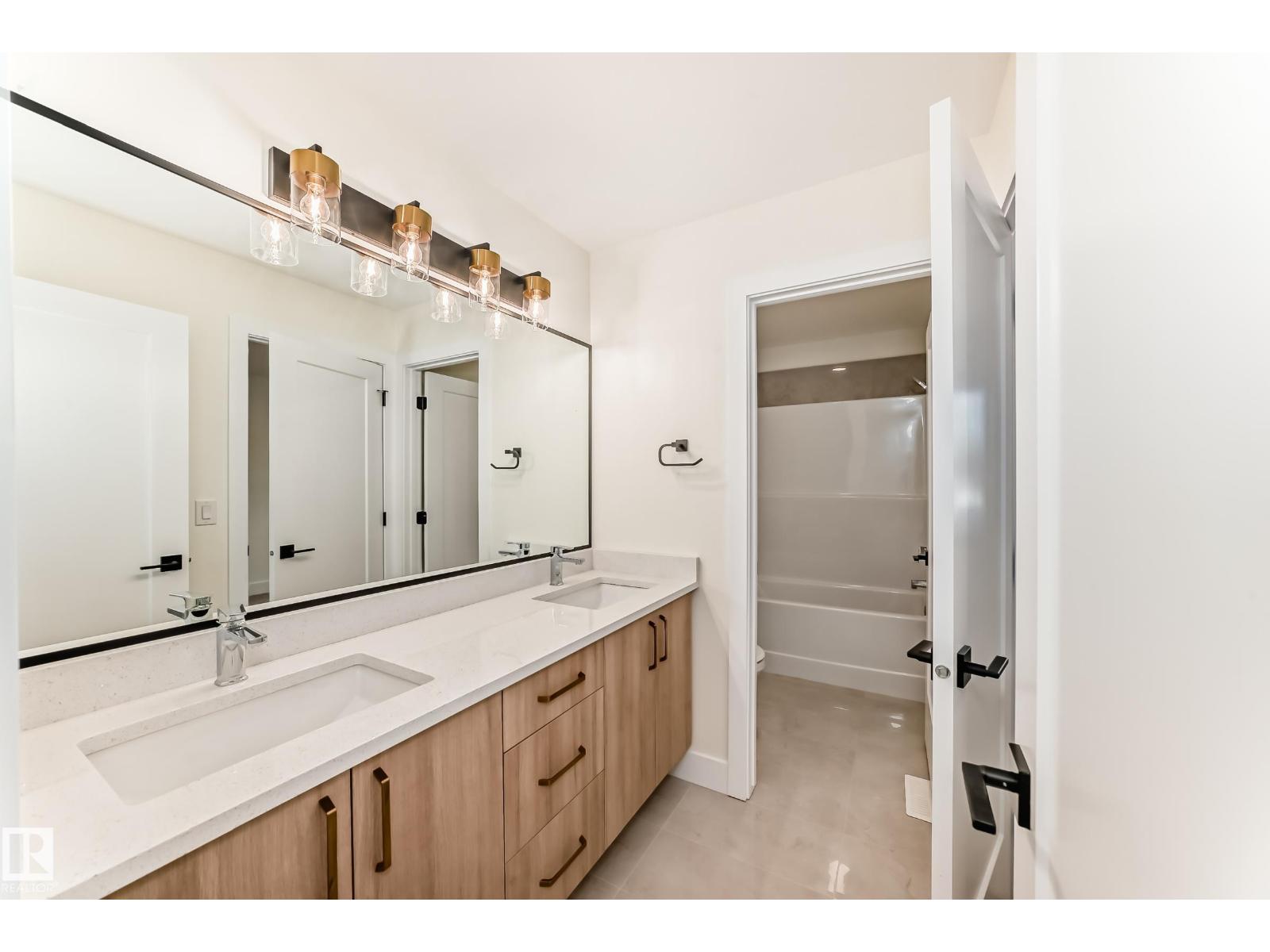 10718 149 ST NW NW - 37