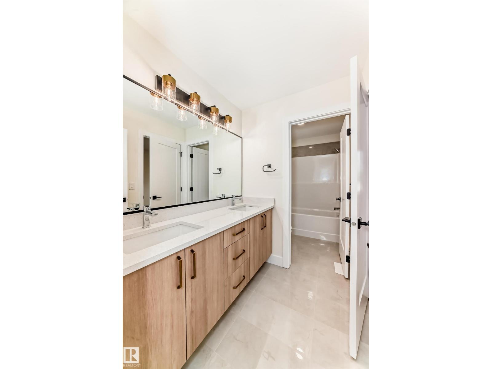 10718 149 ST NW NW - 38