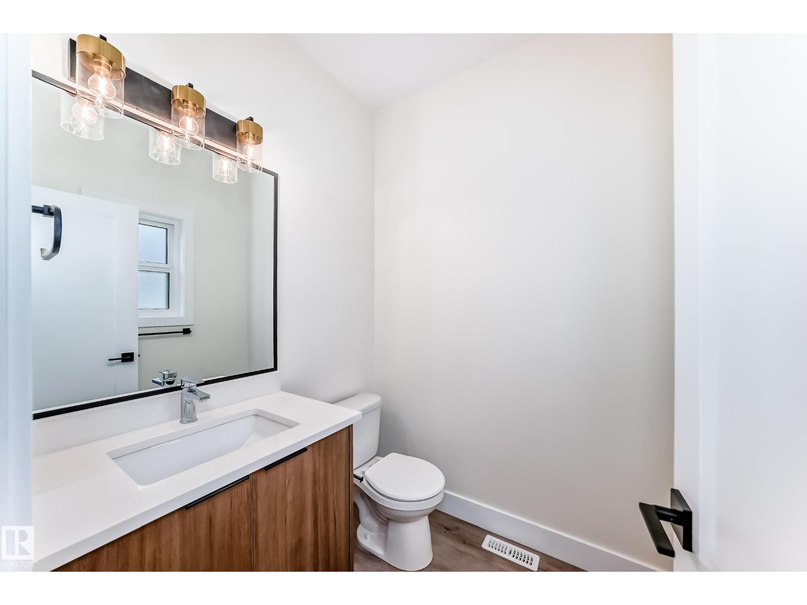 10720 149 ST NW - 19