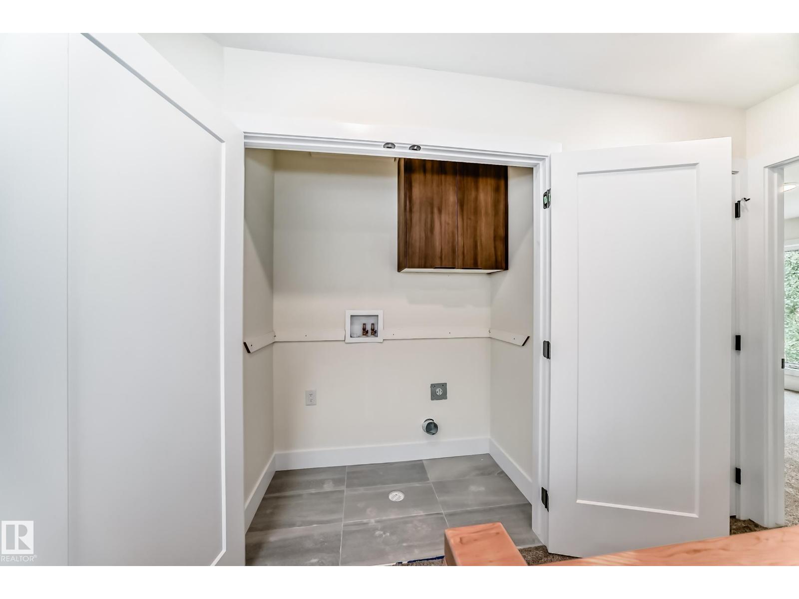 10720 149 ST NW - 39