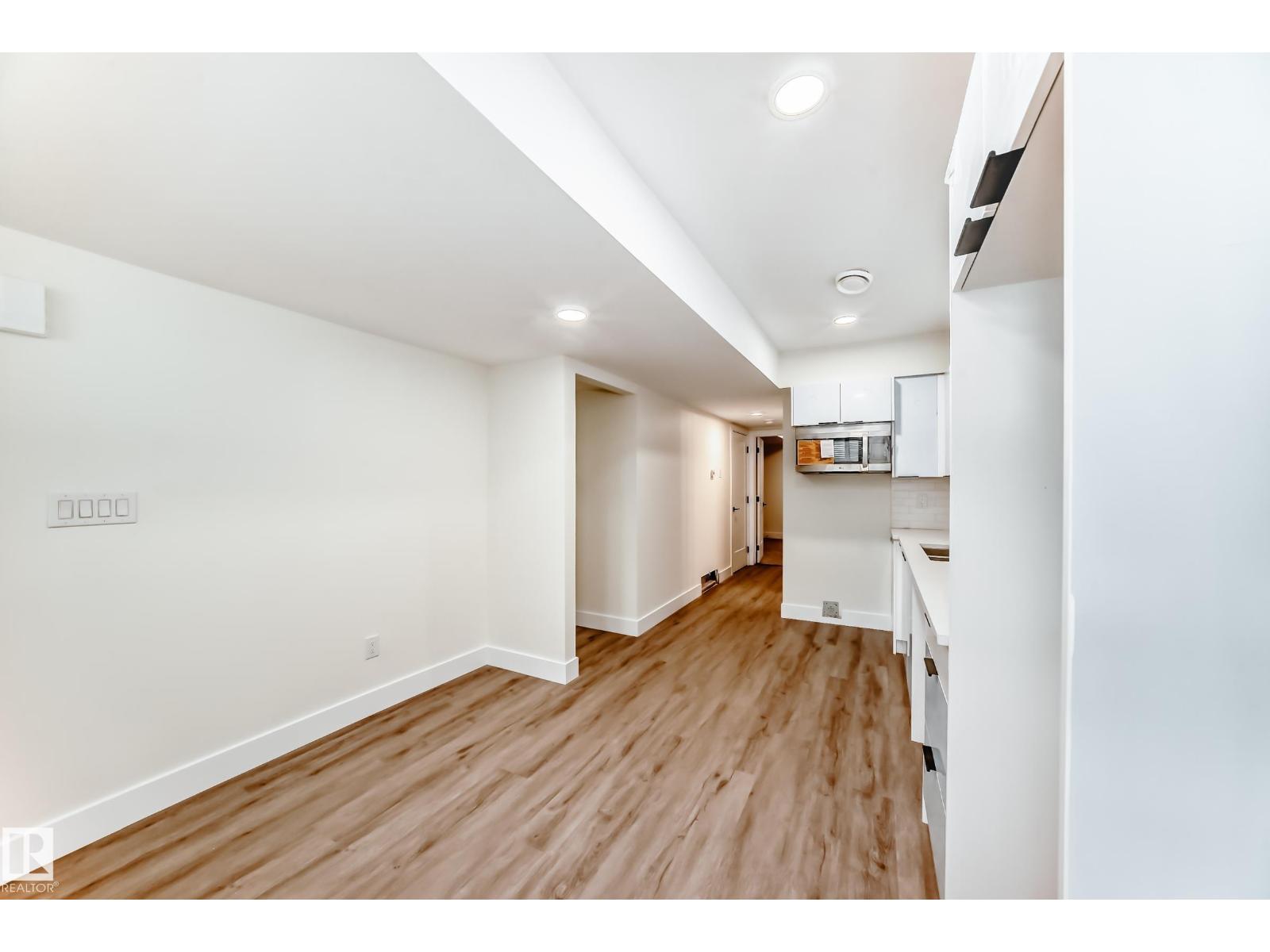10720 149 ST NW - 49
