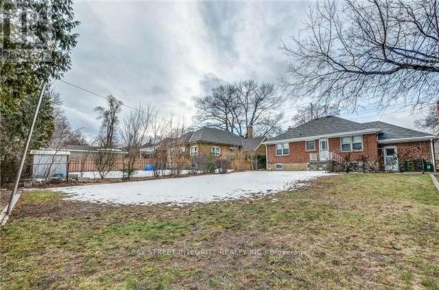 889 ROYAL YORK ROAD - 20