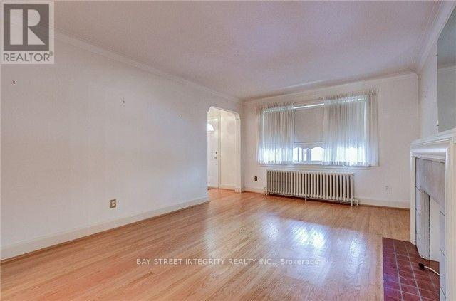 889 ROYAL YORK ROAD - 6