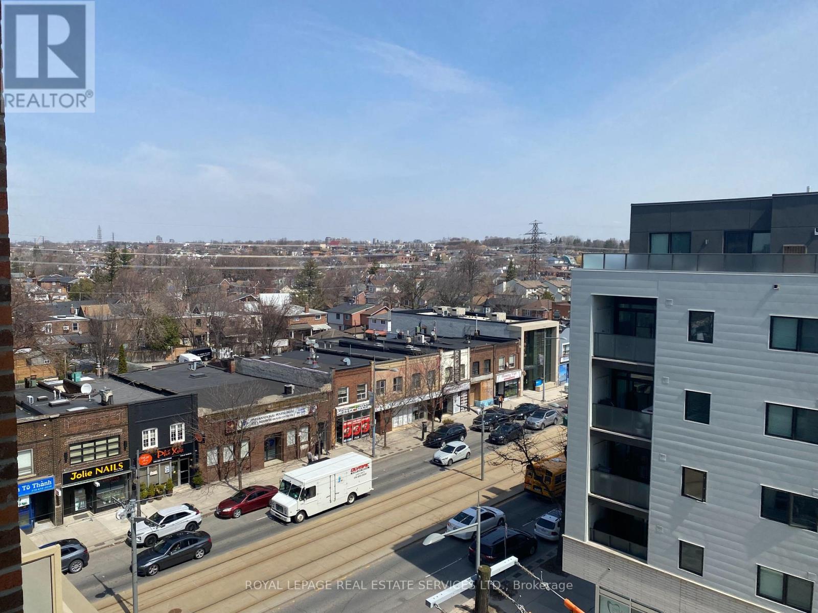 #621 1787 ST CLAIR AVENUE W - 16