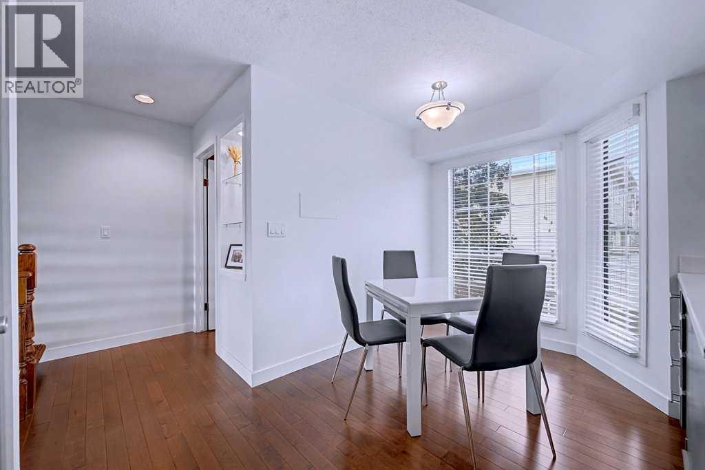 Single Family House for Sale in    Street NW Varsity Calgary 