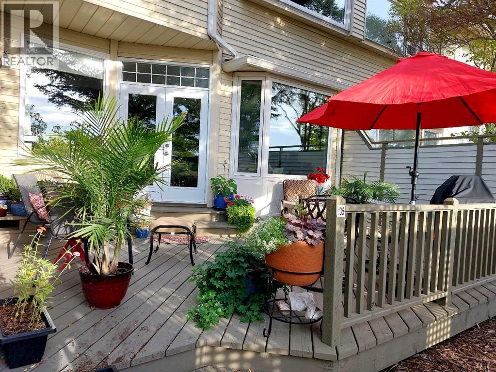 Single Family House for Sale in    Street NW Varsity Calgary 