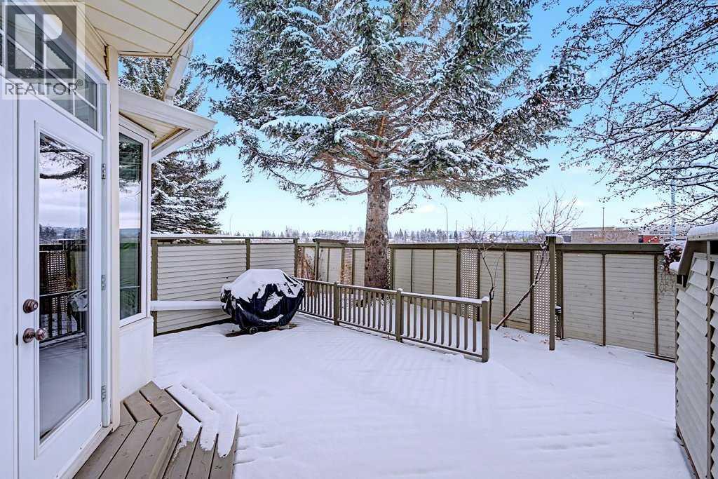 Single Family House for Sale in    Street NW Varsity Calgary 