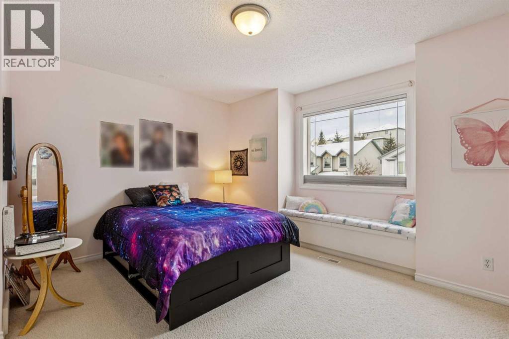 56 Bow Ridge Drive, Cochrane