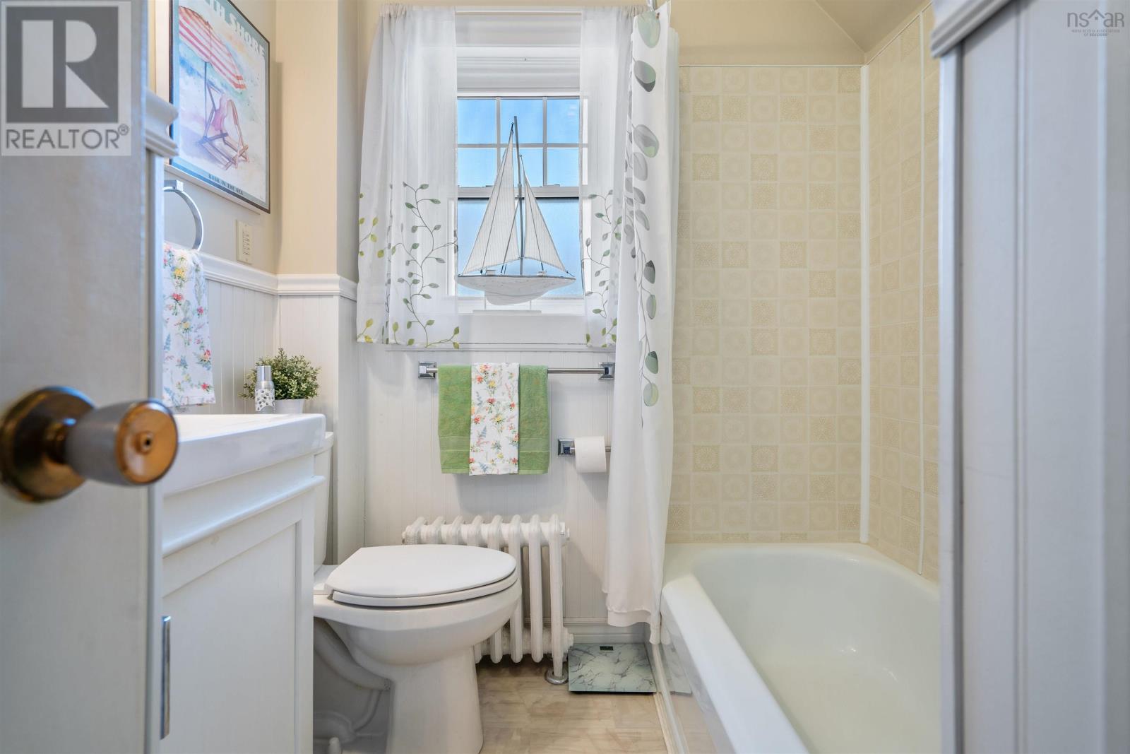 Property 31 of 38 of 216 BROOKSIDE Avenue