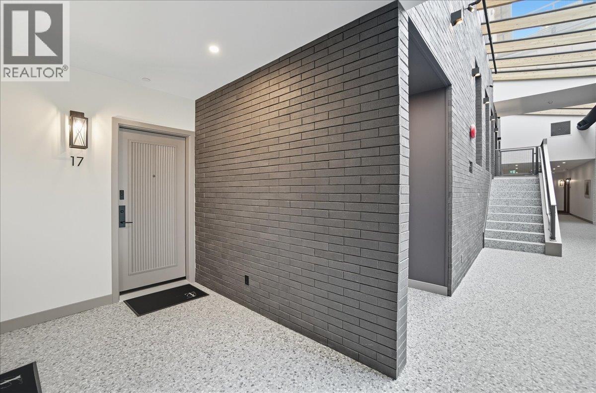 266 BAKER Street Unit# 17, Nelson