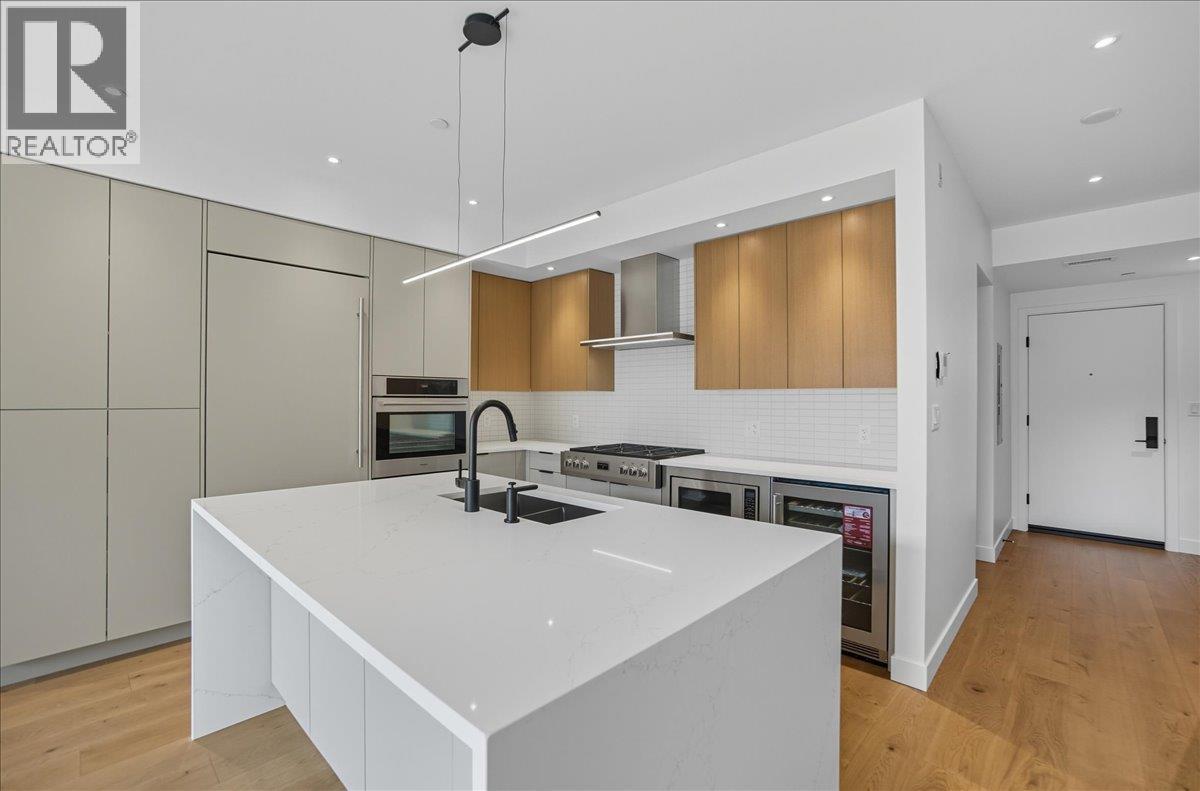 266 BAKER Street Unit# 17, Nelson