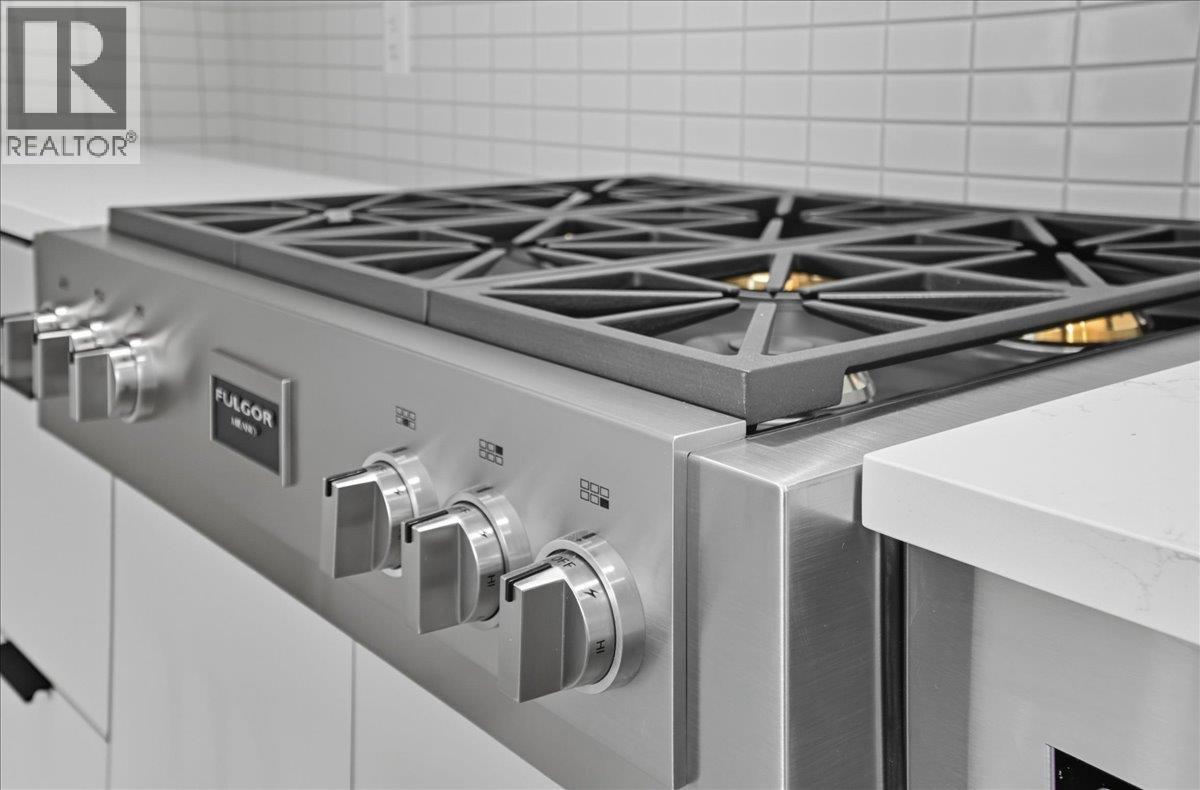 266 BAKER Street Unit# 17, Nelson