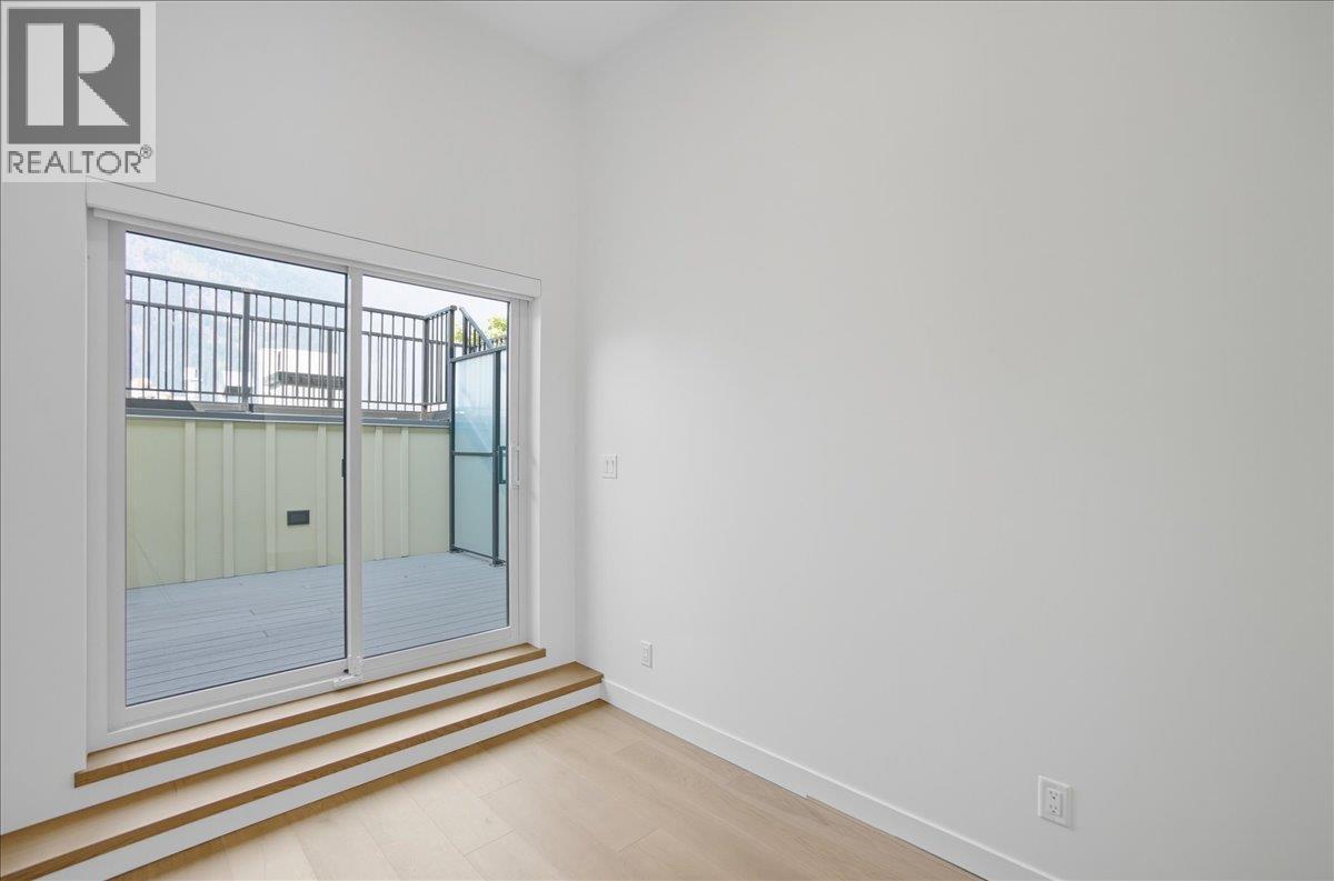 266 BAKER Street Unit# 17, Nelson