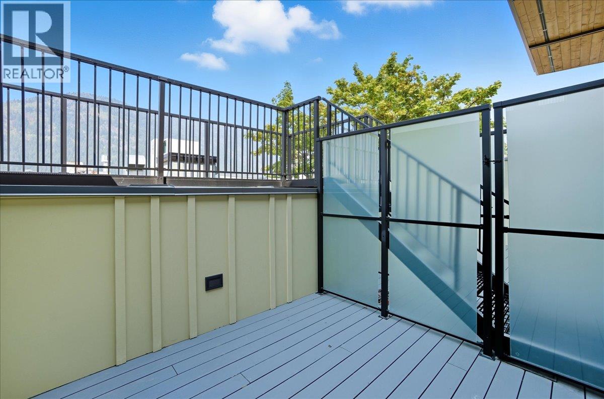 266 BAKER Street Unit# 17, Nelson