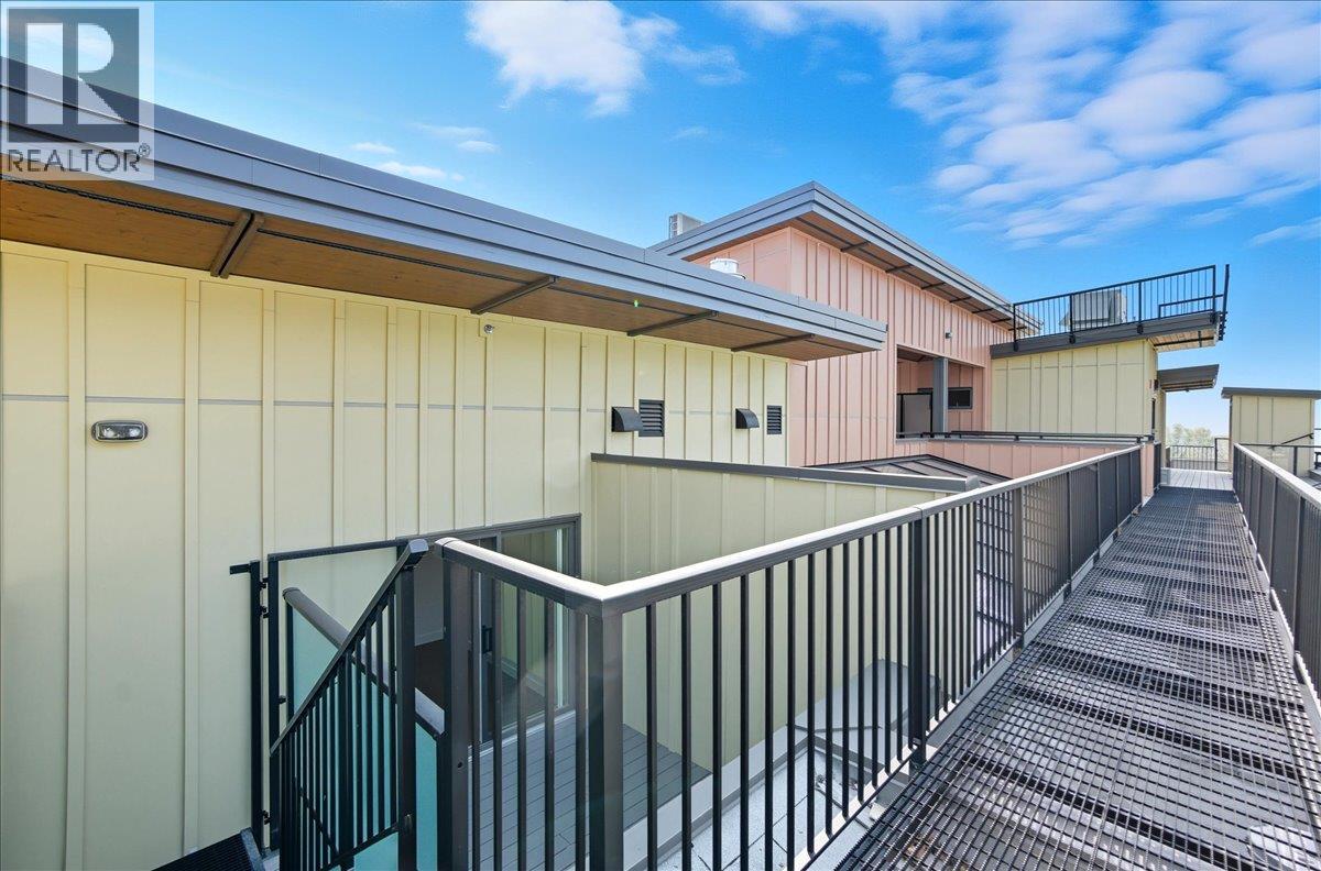 266 BAKER Street Unit# 17, Nelson