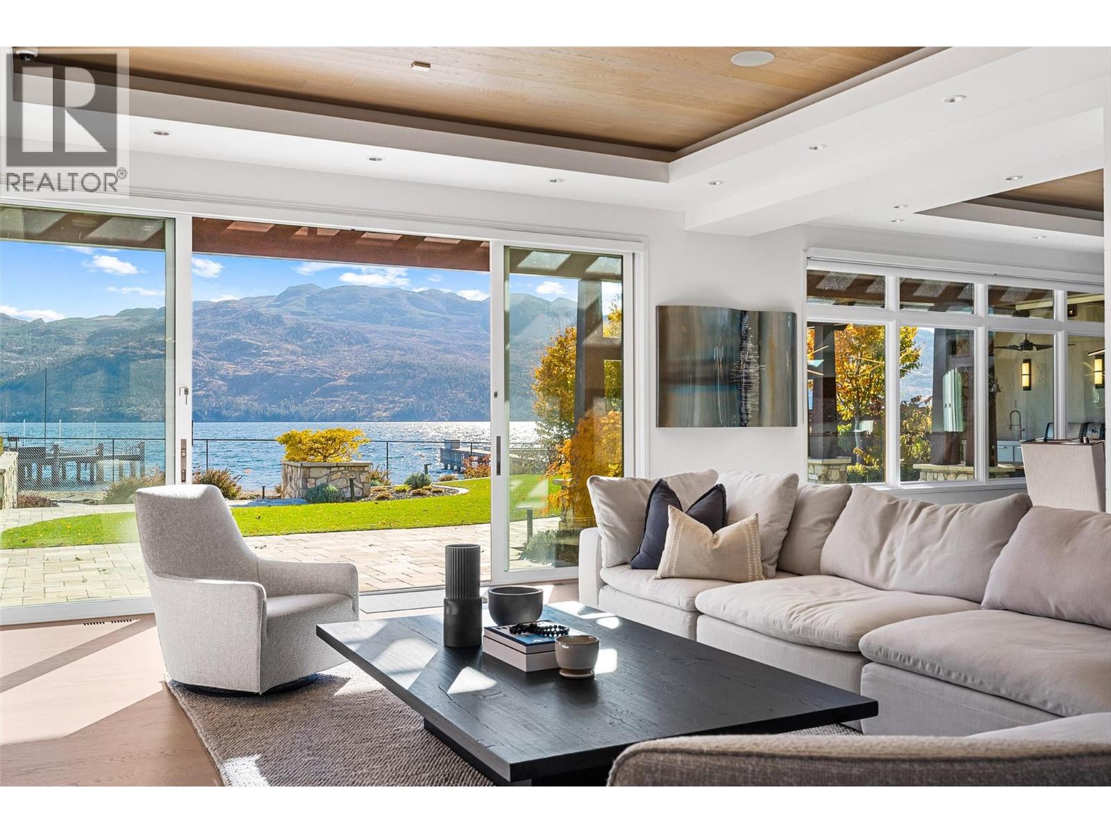 2423 Whitworth Road, West Kelowna