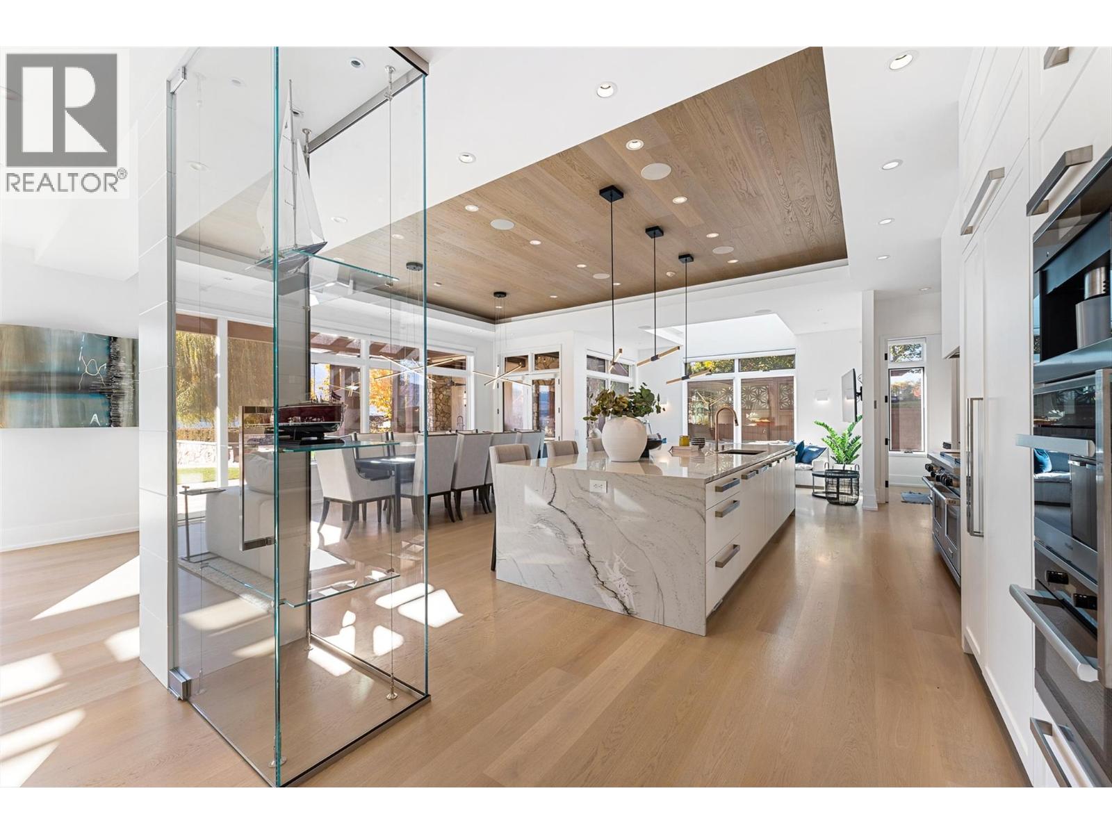 2423 Whitworth Road, West Kelowna