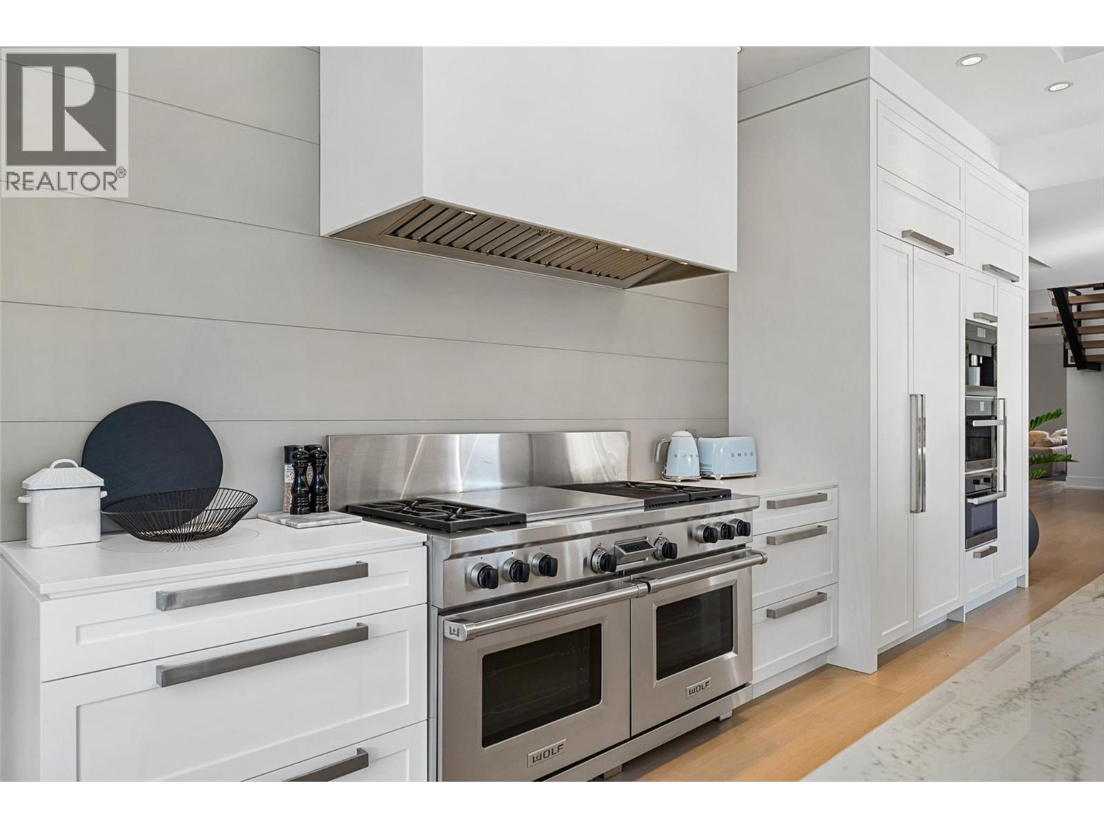 2423 Whitworth Road, West Kelowna