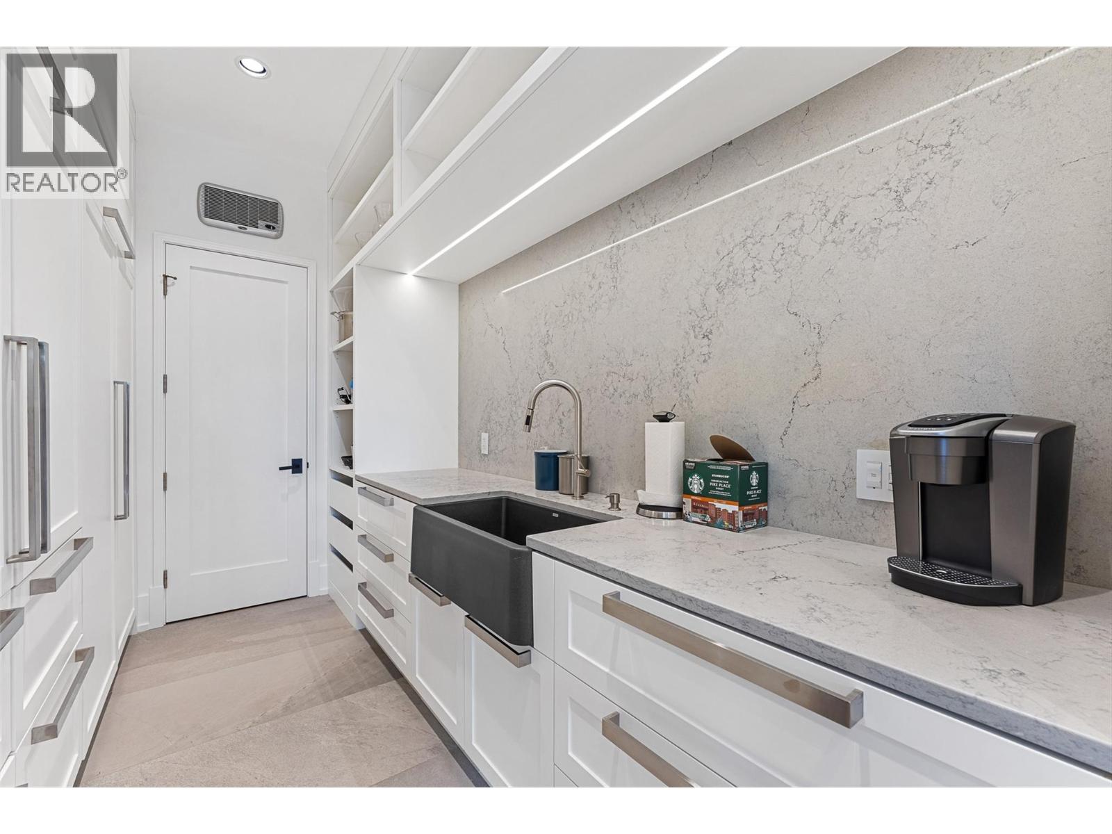 2423 Whitworth Road, West Kelowna