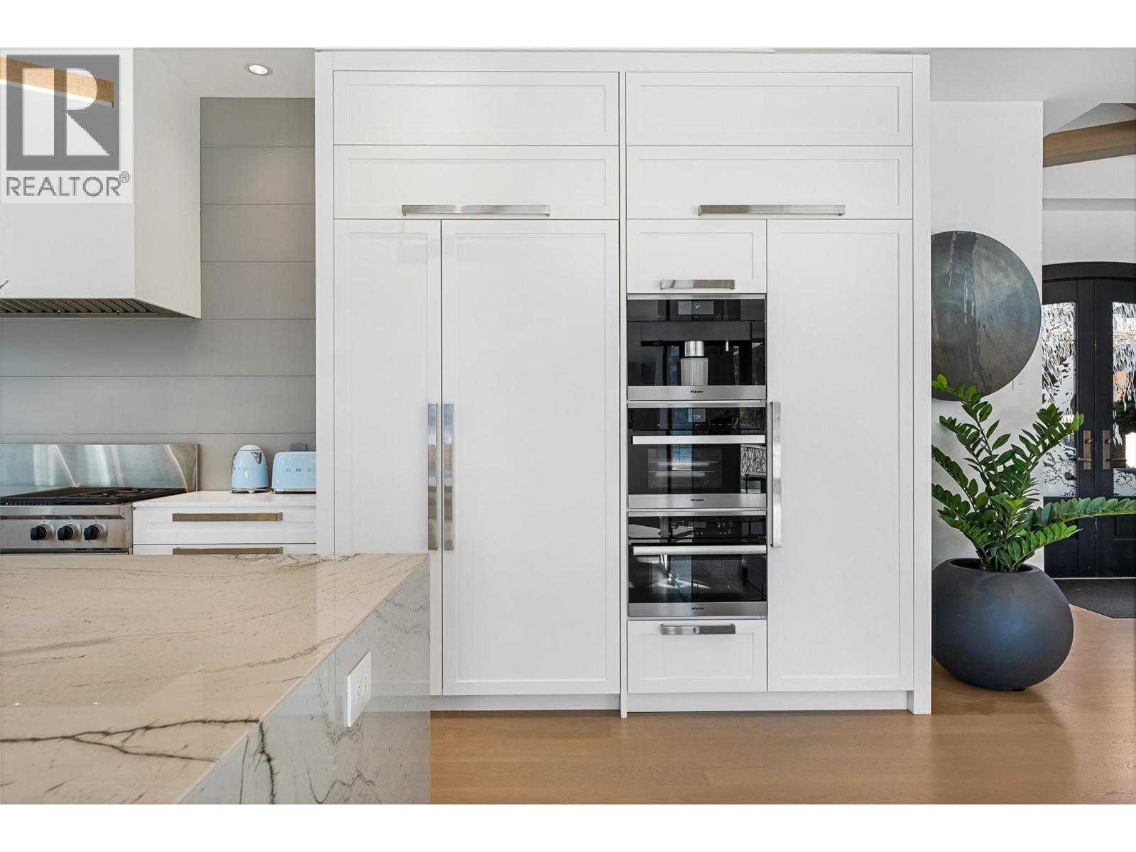 2423 Whitworth Road, West Kelowna