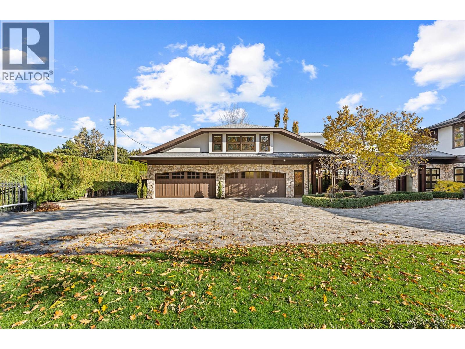 2423 Whitworth Road, West Kelowna