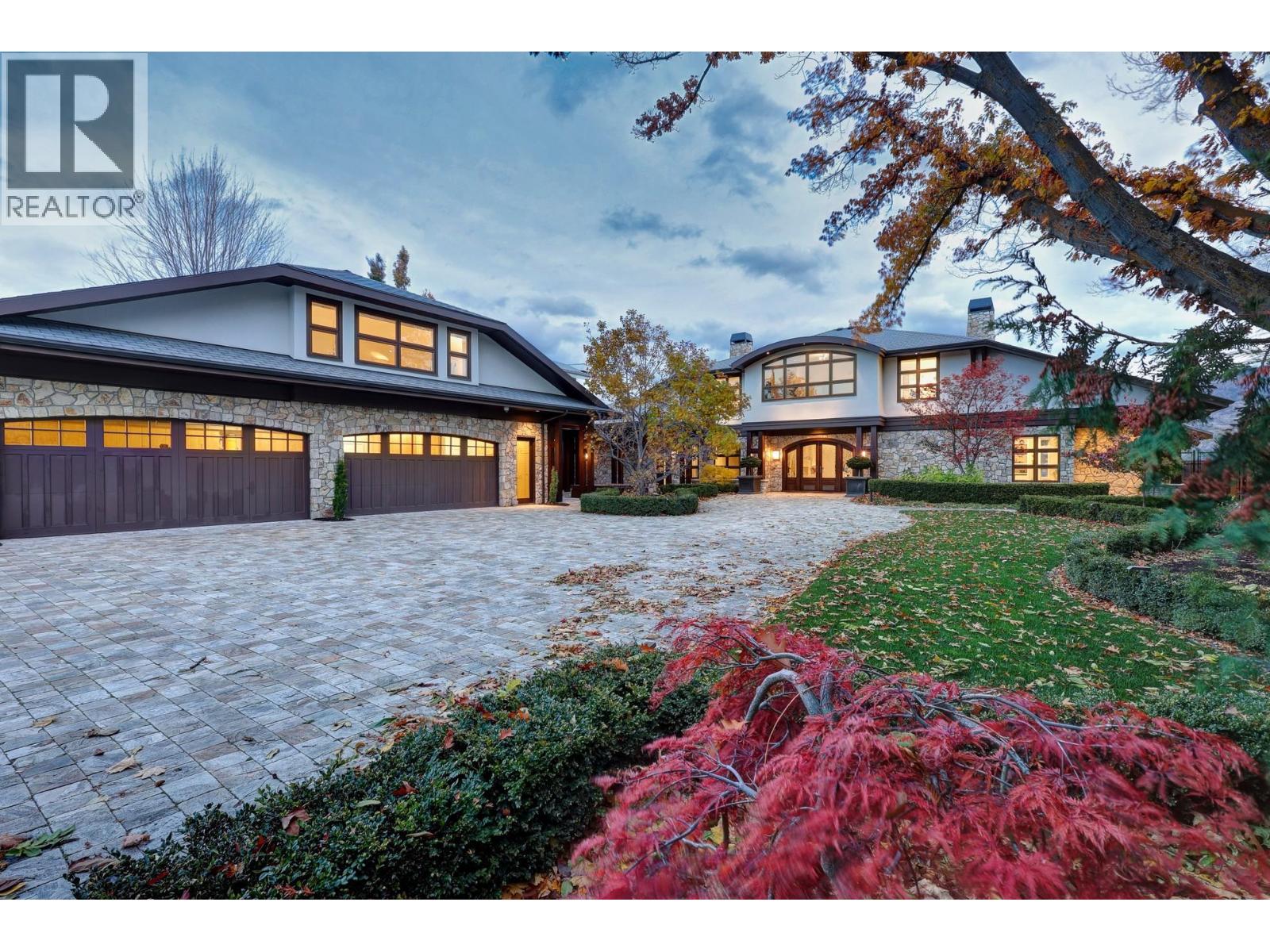 2423 Whitworth Road, West Kelowna