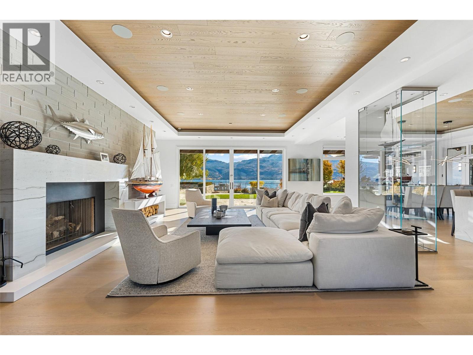 2423 Whitworth Road, West Kelowna