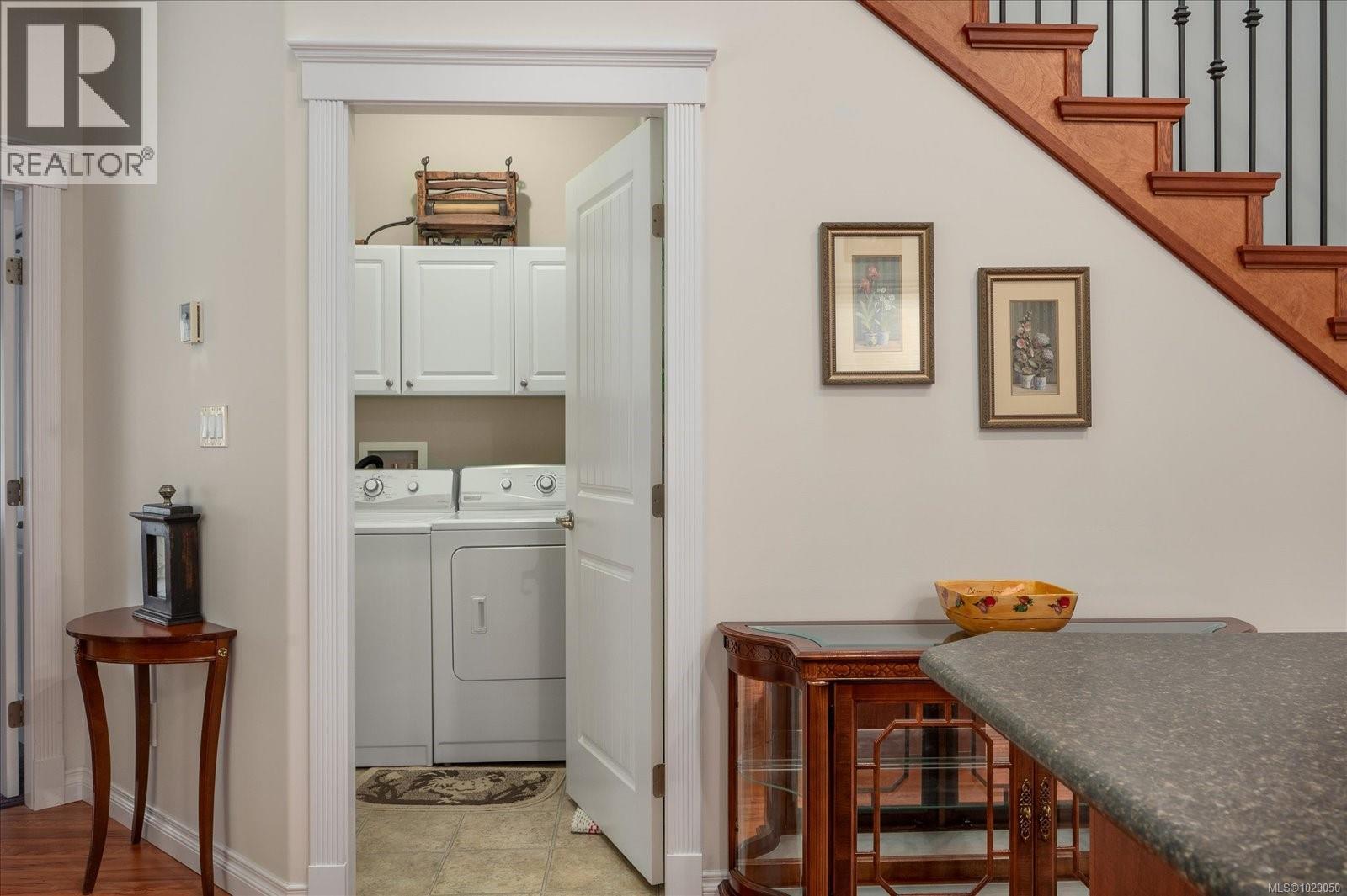 #42 1150 WALKEM RD - 14