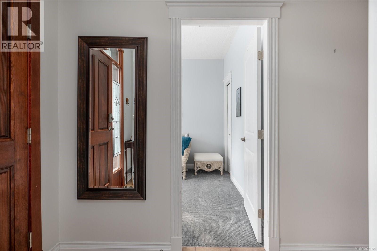 #42 1150 WALKEM RD - 7