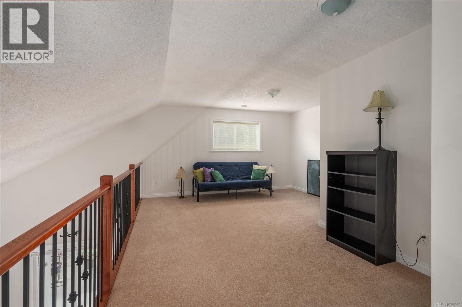 #42 1150 WALKEM RD - 27