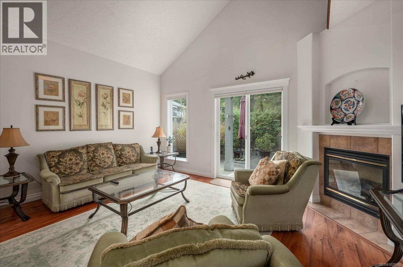 #42 1150 WALKEM RD - 17