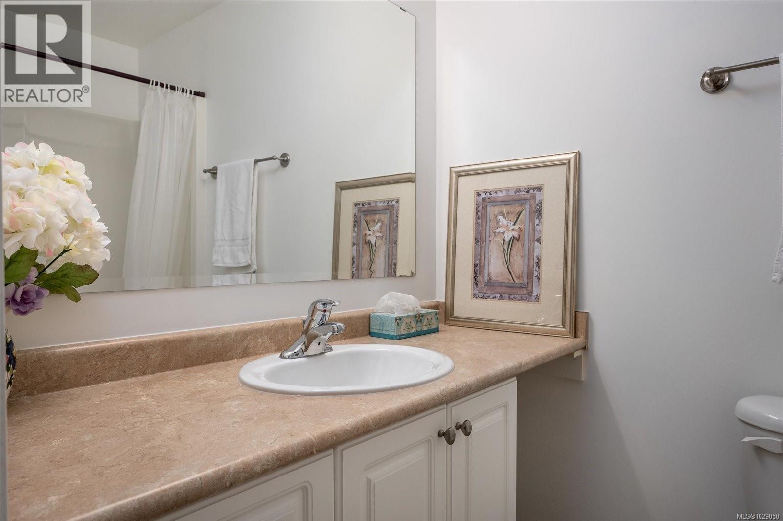 #42 1150 WALKEM RD - 31