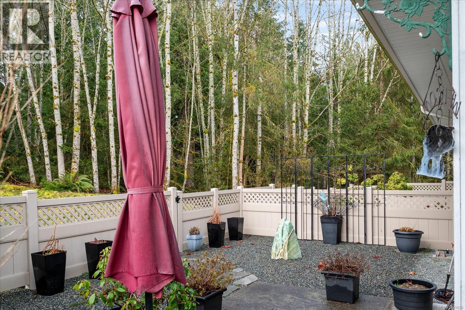 #42 1150 WALKEM RD - 37