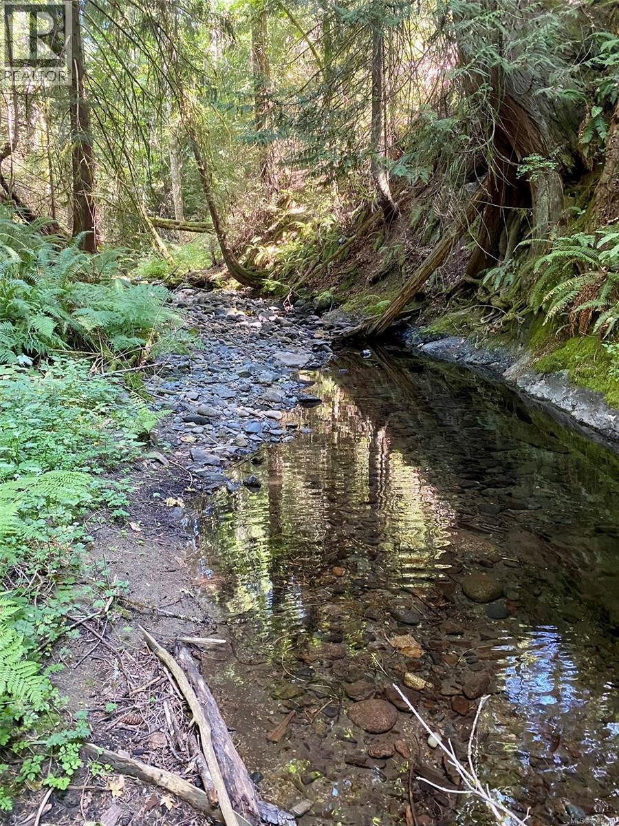 #42 1150 WALKEM RD - 46