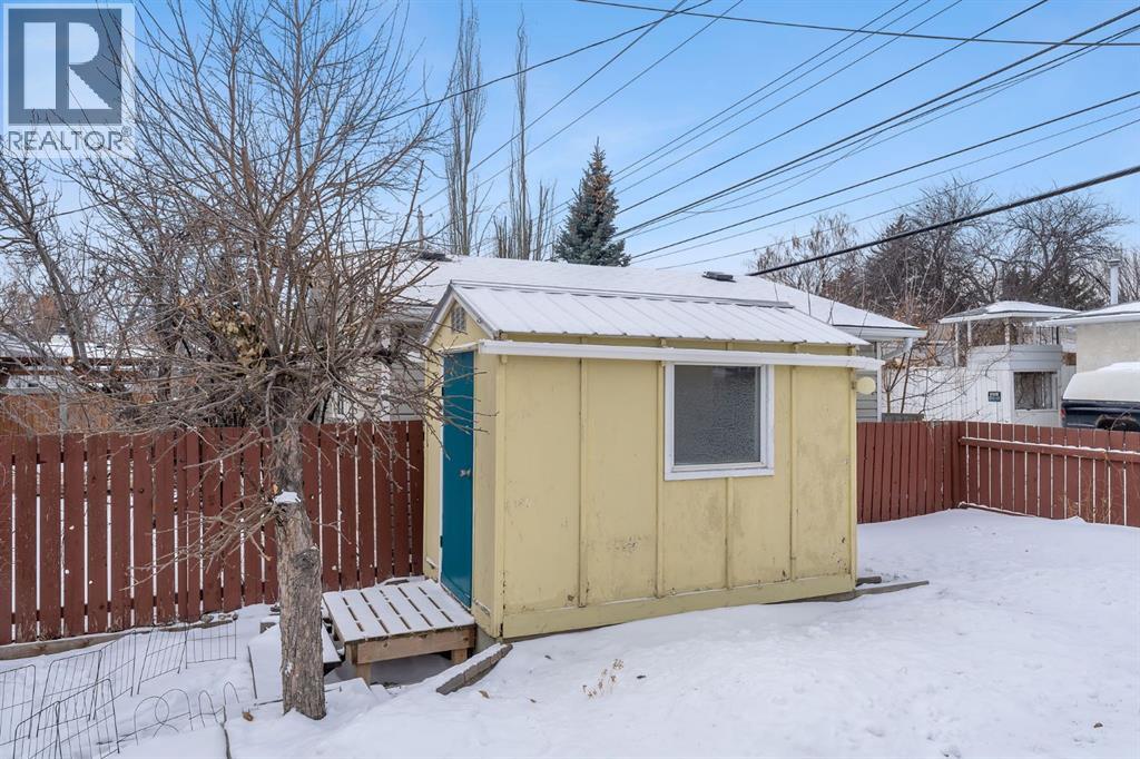 Single Family House Bungalow for Sale in  Kentish Drive SW Kingsland Calgary 