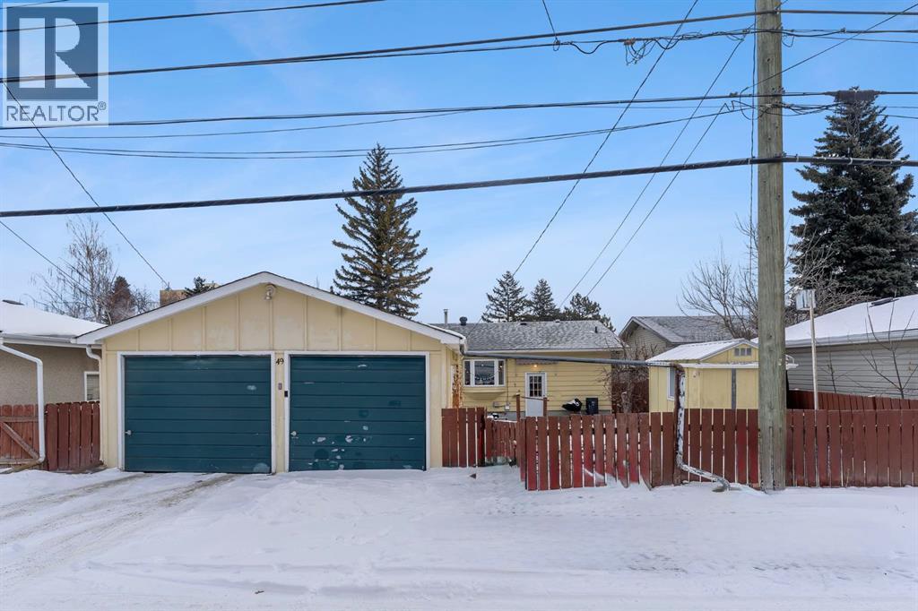Single Family House Bungalow for Sale in  Kentish Drive SW Kingsland Calgary 