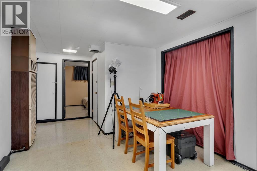 Single Family House Bungalow for Sale in  Kentish Drive SW Kingsland Calgary 