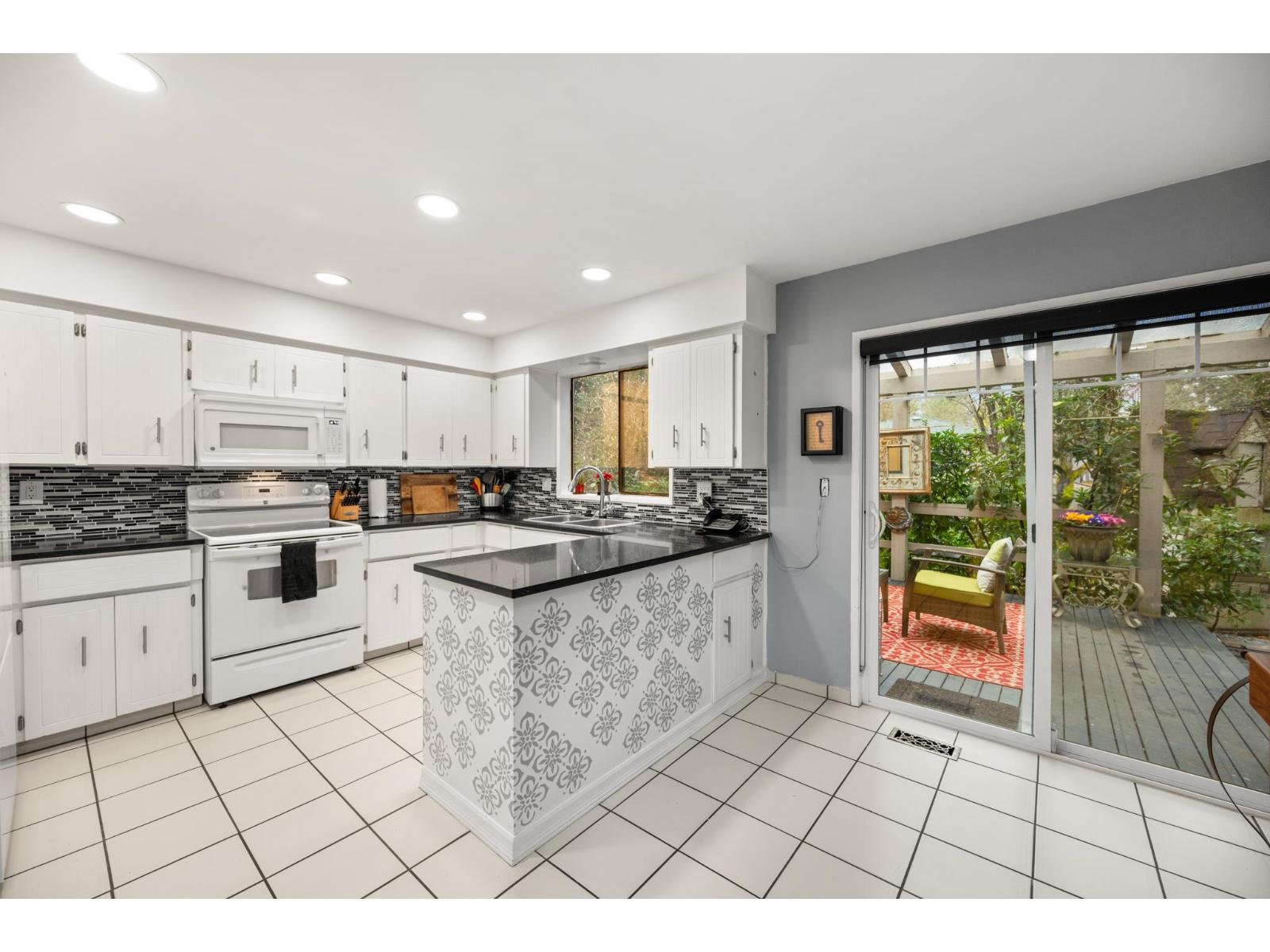 20185 GRADE CRESCENT — photo 12