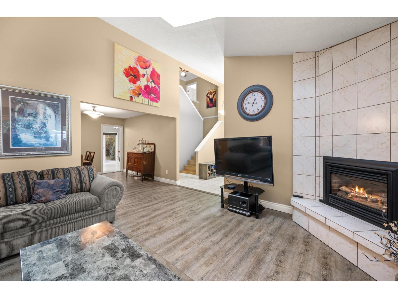 20185 GRADE CRESCENT — photo 9