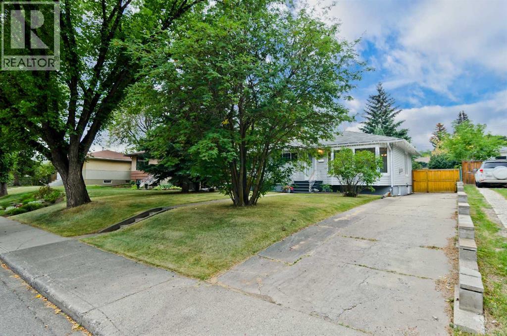 Single Family House Bungalow for Sale in  Centre A Street NE Thorncliffe Calgary 