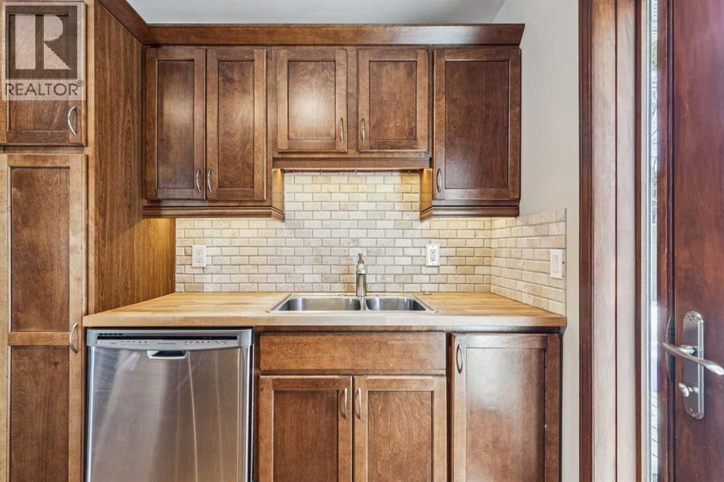 Single Family House Bungalow for Sale in  Centre A Street NE Thorncliffe Calgary 