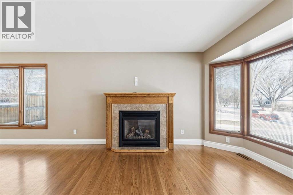 Single Family House Bungalow for Sale in  Centre A Street NE Thorncliffe Calgary 