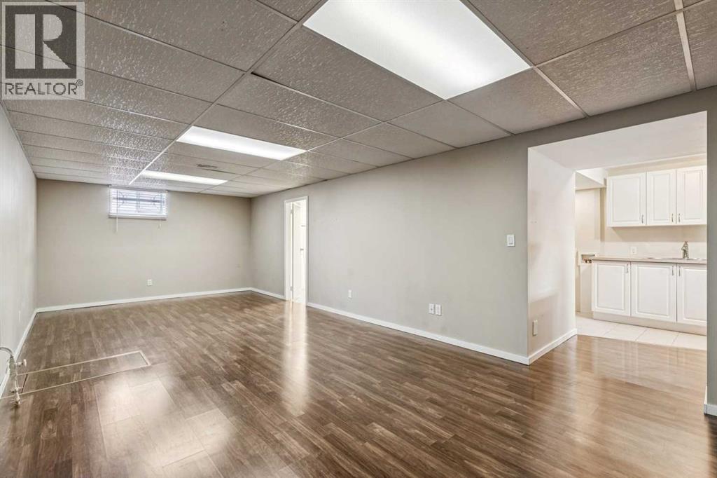 Single Family House Bungalow for Sale in  Centre A Street NE Thorncliffe Calgary 