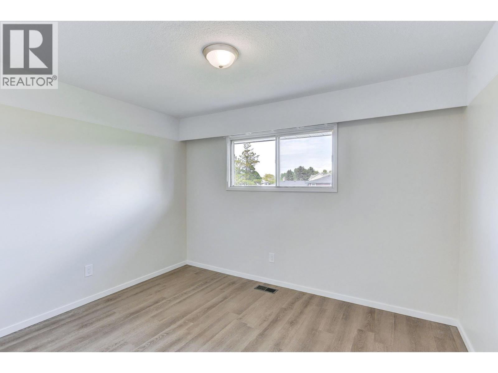 354 WILLOW Street, Kamloops