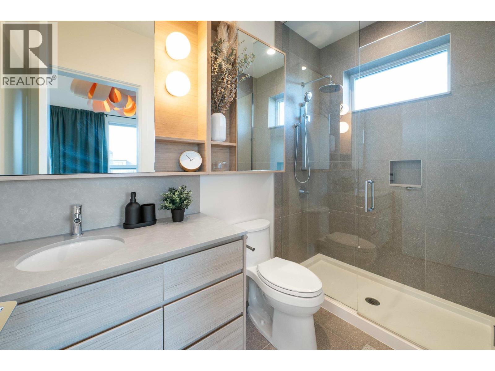 #19-6340 MARKET Avenue, Delta