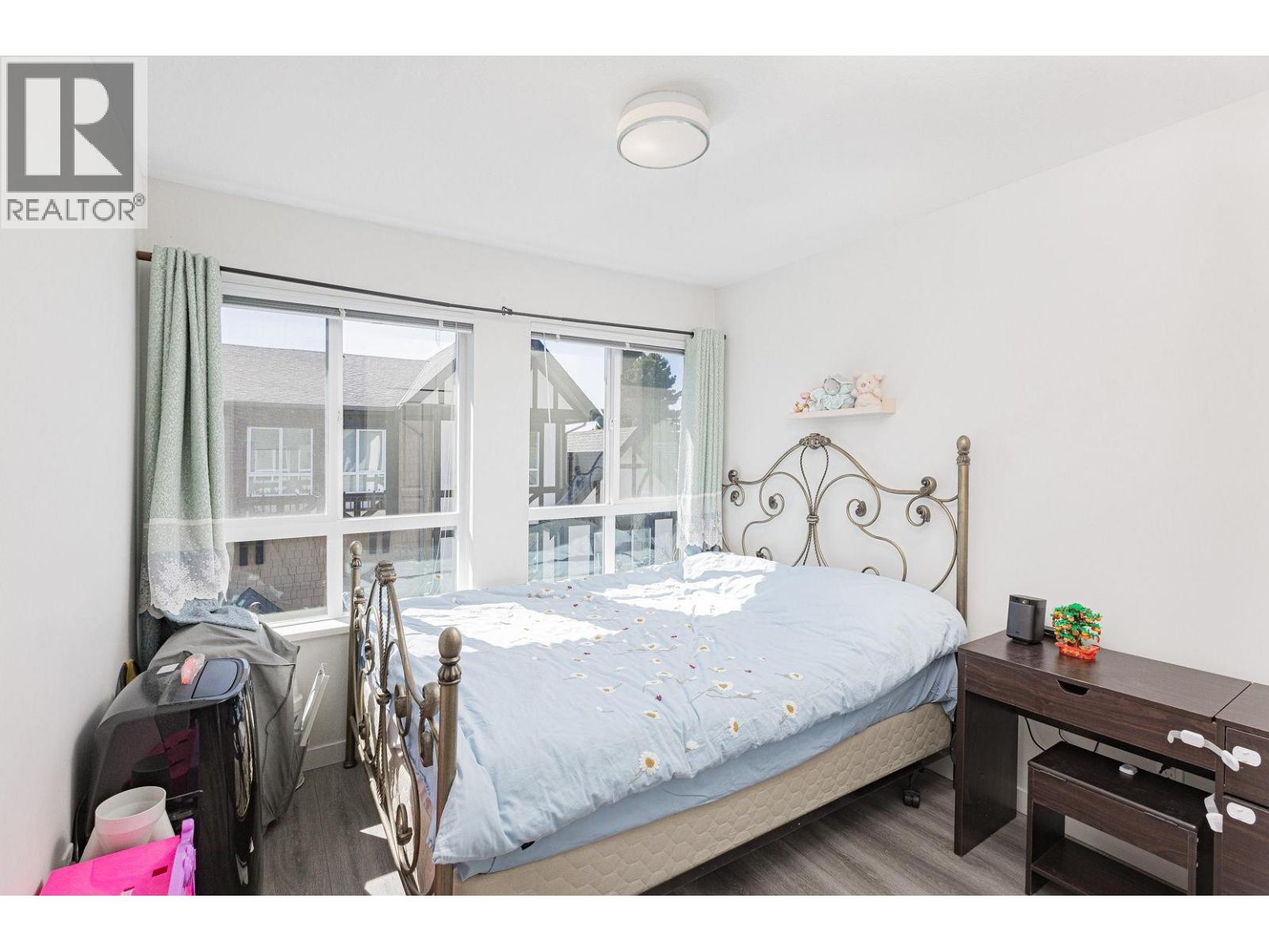 #120-10388 NO. 2 Road, Richmond