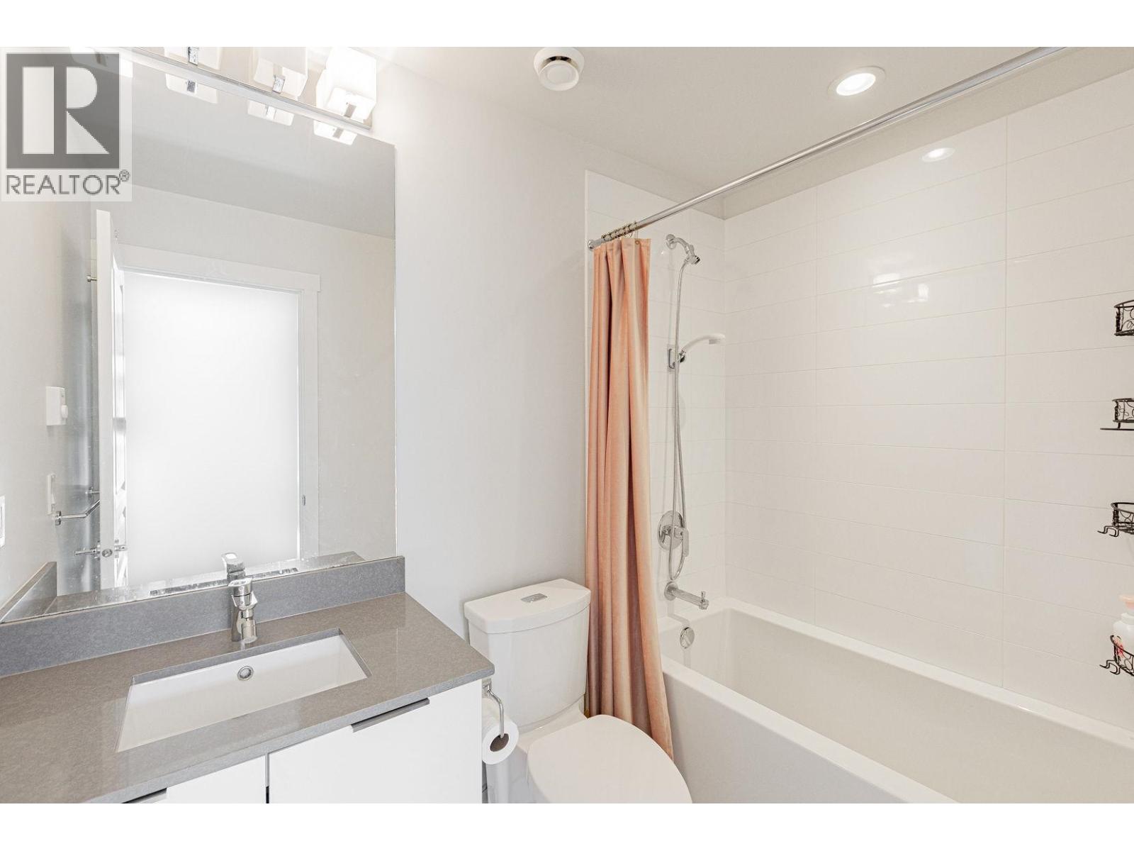 #120-10388 NO. 2 Road, Richmond