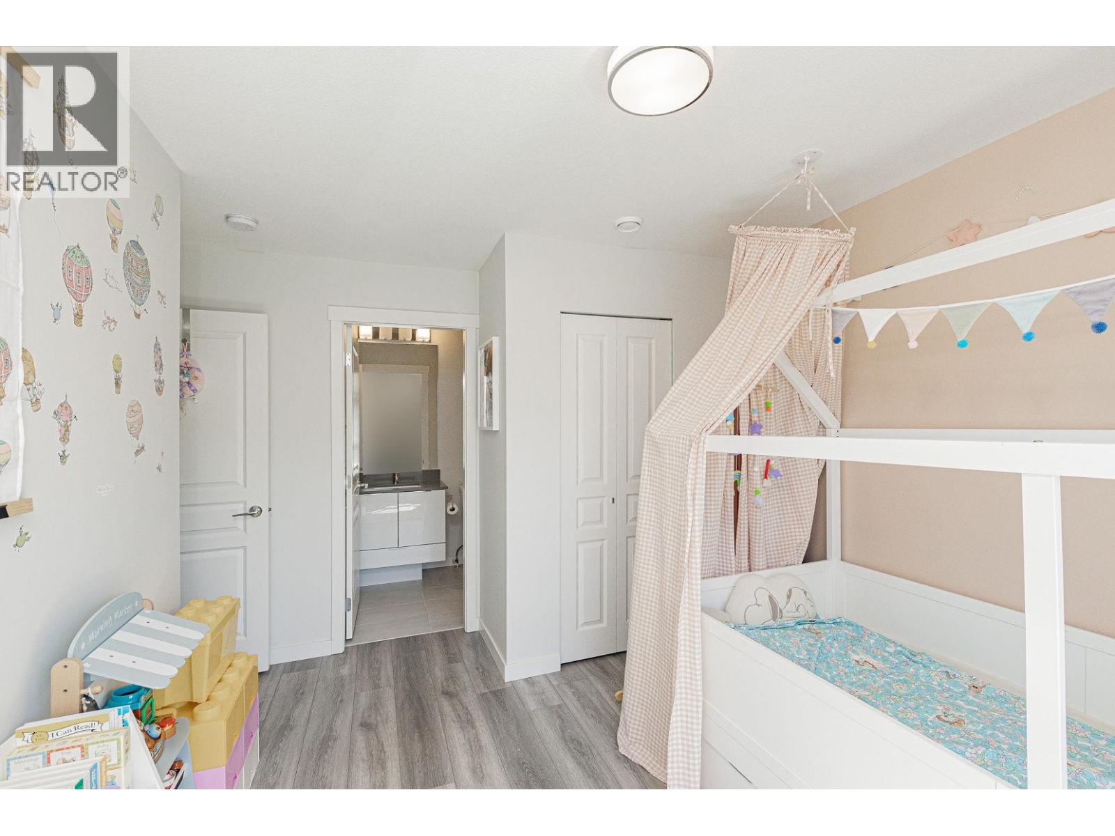 #120-10388 NO. 2 Road, Richmond